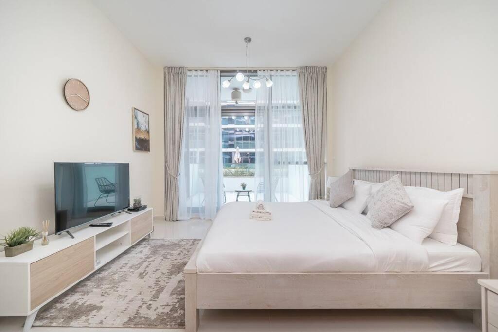 Stonetree - Furnished In Golf Promenade 3a Apartment Dubai
