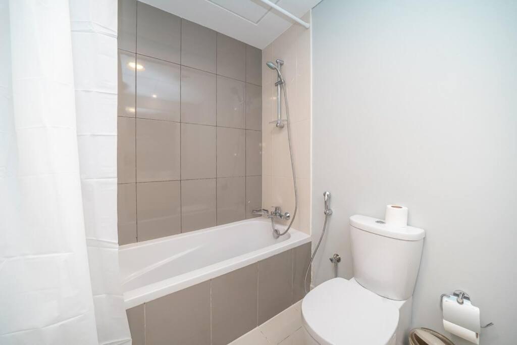 Stonetree - Furnished In Golf Promenade 3a * Dubai