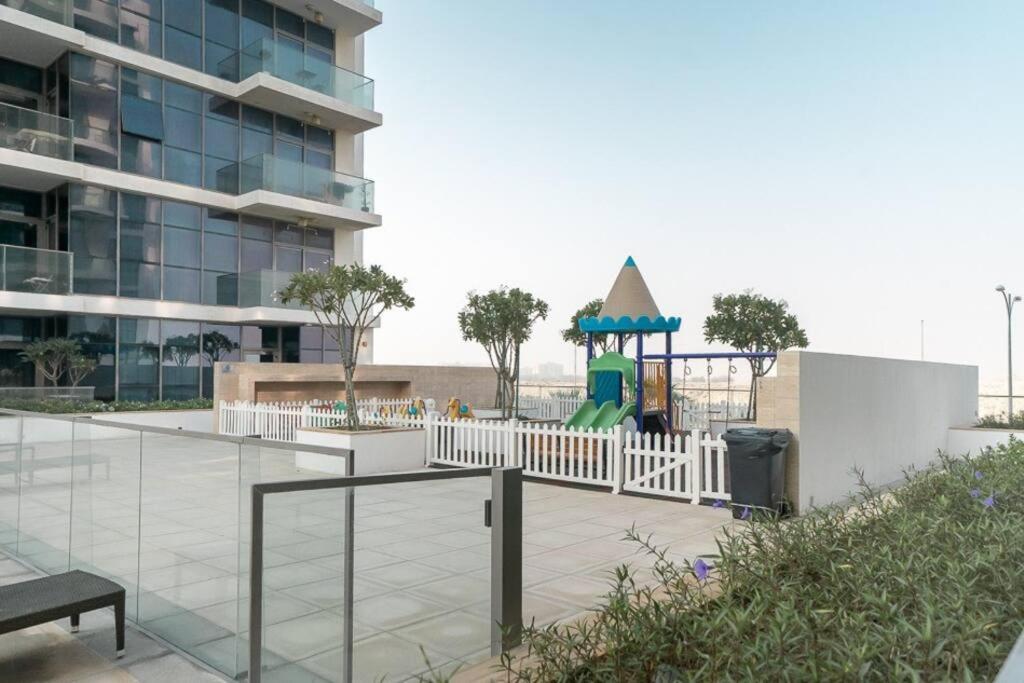 Stonetree - Furnished In Golf Promenade 3a Apartment *